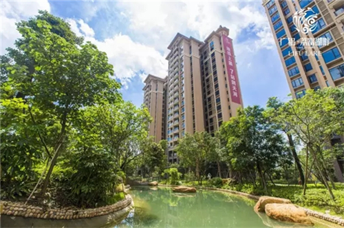 广铝·荔富湖畔外遮阳卷帘窗项目